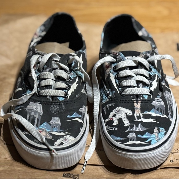 VANS Authentic Era Star Wars Dark Side Planet Hoth limited Size 8 Mens 9.5 women - Picture 5 of 8